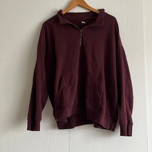 Old navy maroon quarter zip with pocket